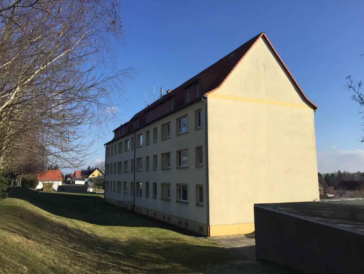 4-Raum-Etagenwohnung in Schmölln, Bild 1
