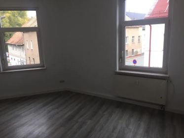 großes zimmer in mietwohnung aus Werdau