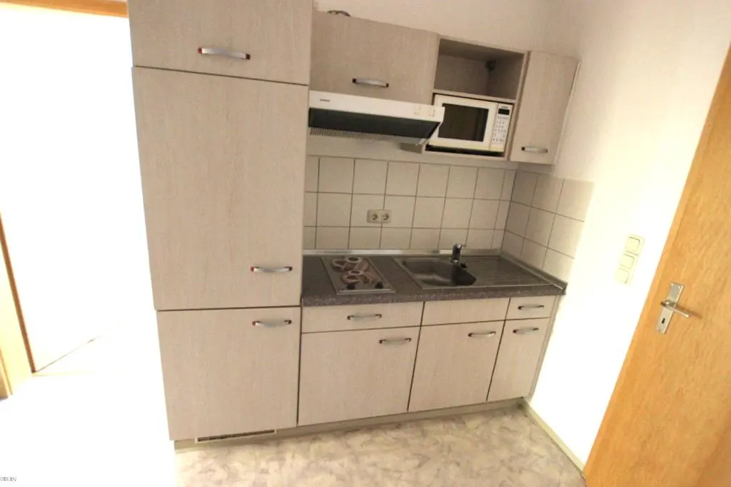 2-Raum-Etagenwohnung in Gera-Alt-Bieblach, Bild 2