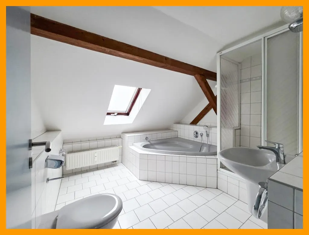 3-Raum-Dachgeschosswohnung in Gera (Alt-Bieblach), Bild 1