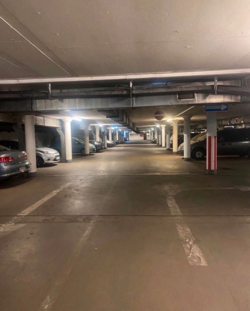 Tiefgaragenstellplatz in Köln, Bild 1