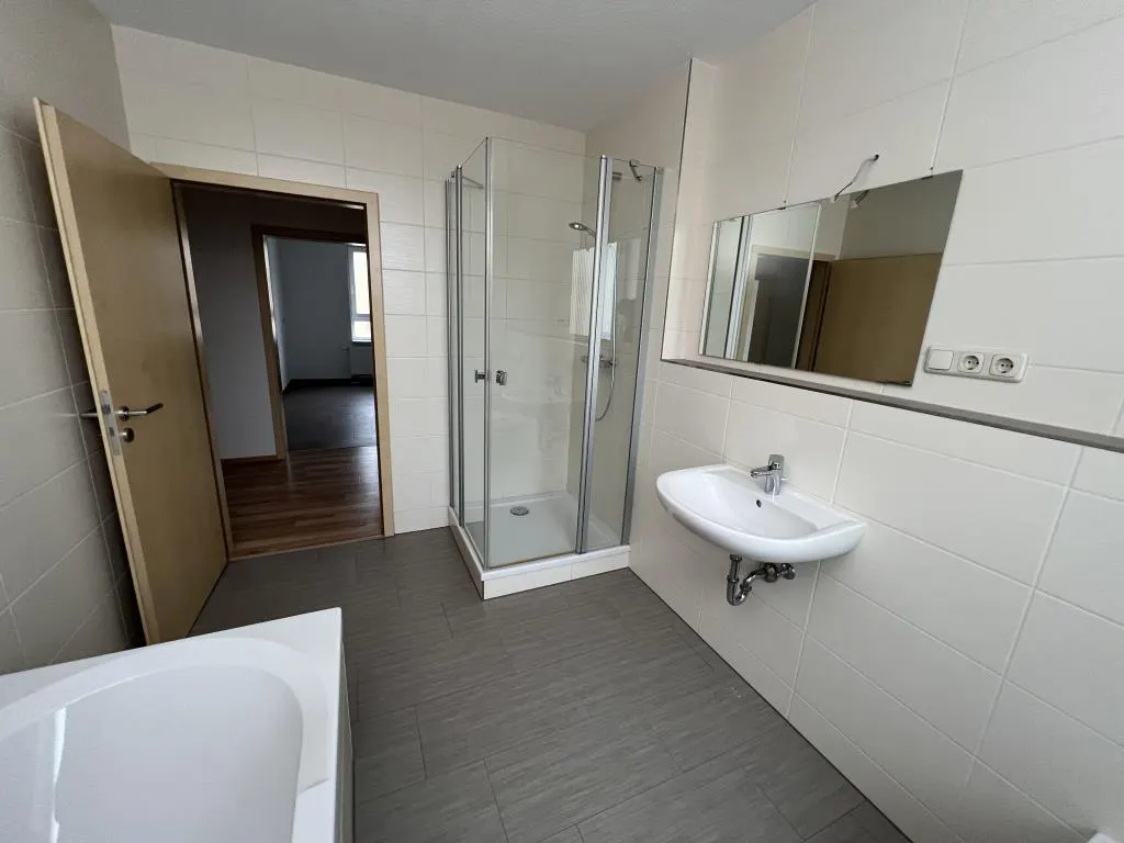 3-Raum-Etagenwohnung in Gera-Debschwitz, Bild 2