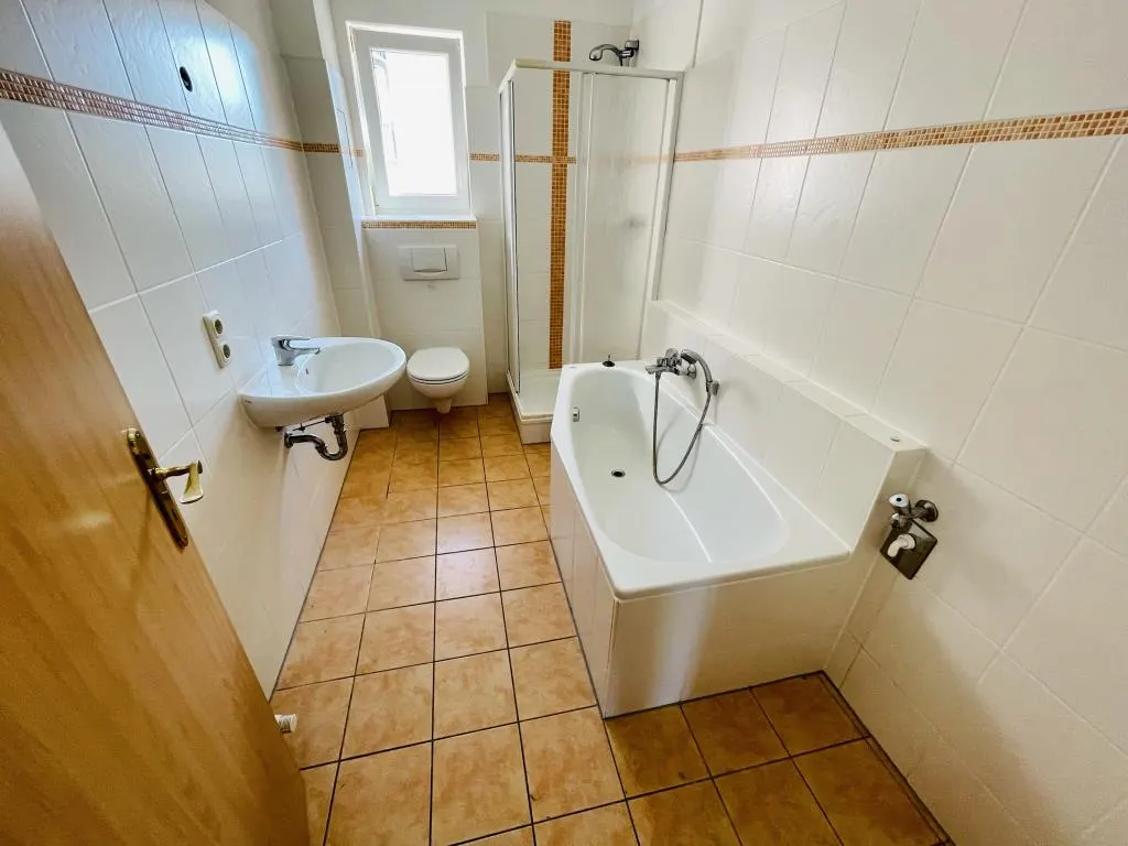 3-Raum-Etagenwohnung in Gera, Bild 2