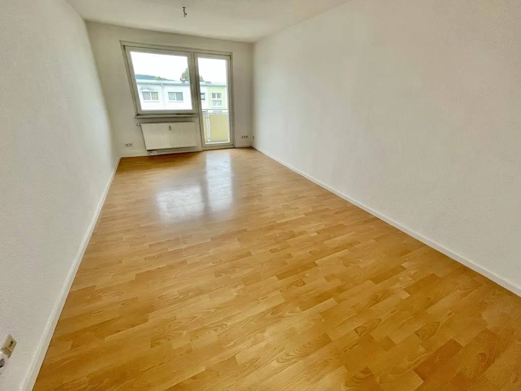 4-Raum-Etagenwohnung in Gera-Langenberg, Bild 2