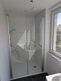 Dusche im Bad