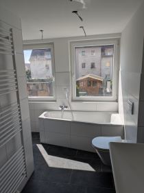 Bad mit Wanne